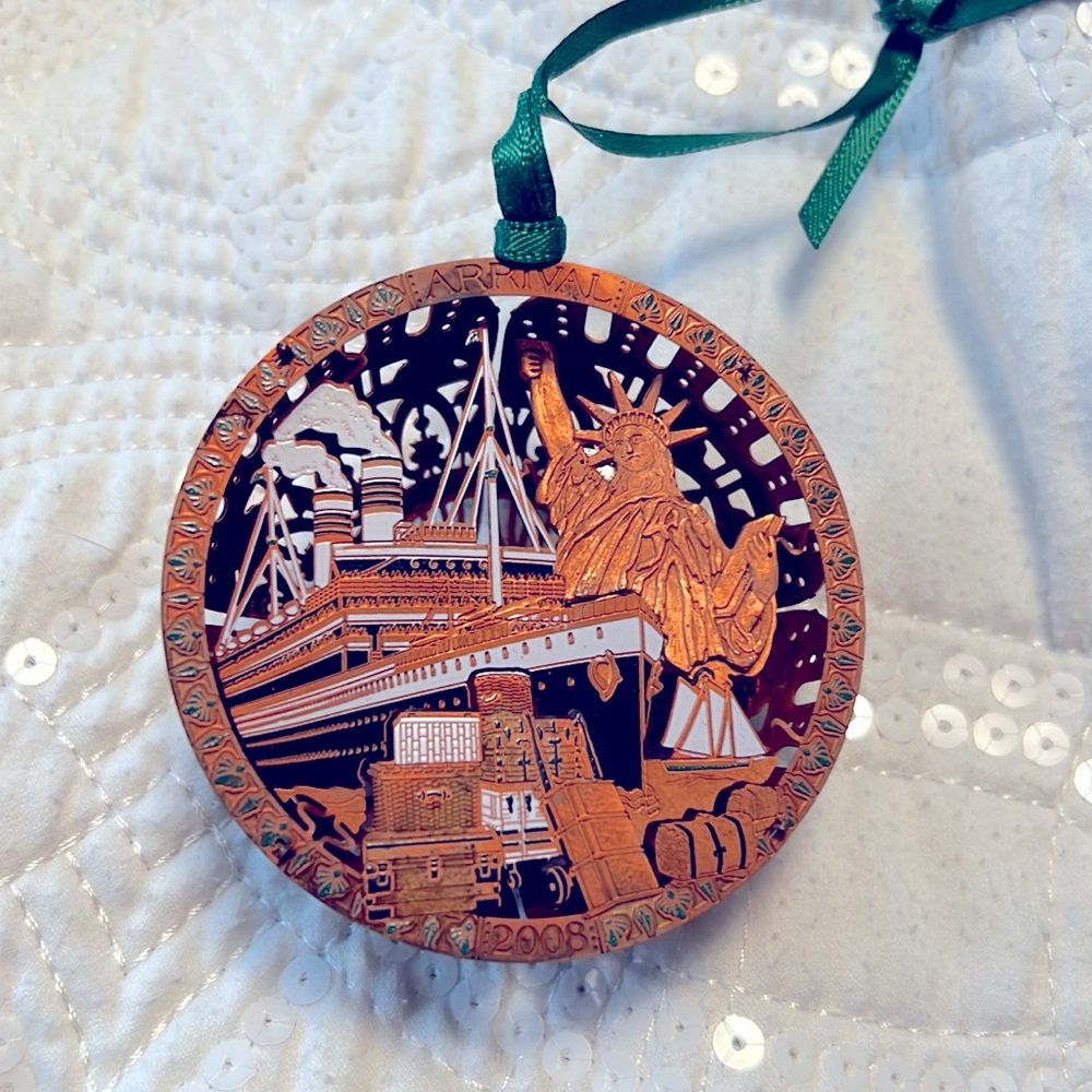 Limited Edition 🗽Statue of Liberty ornament